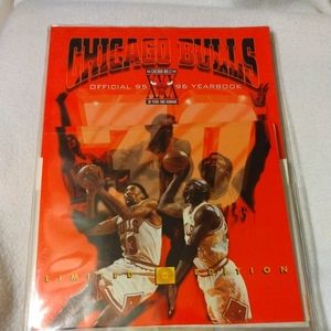 Chicago Bulls yearbook 1995 96 MJ years